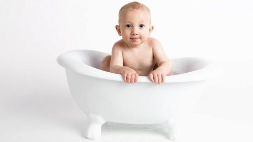 baby in the bath